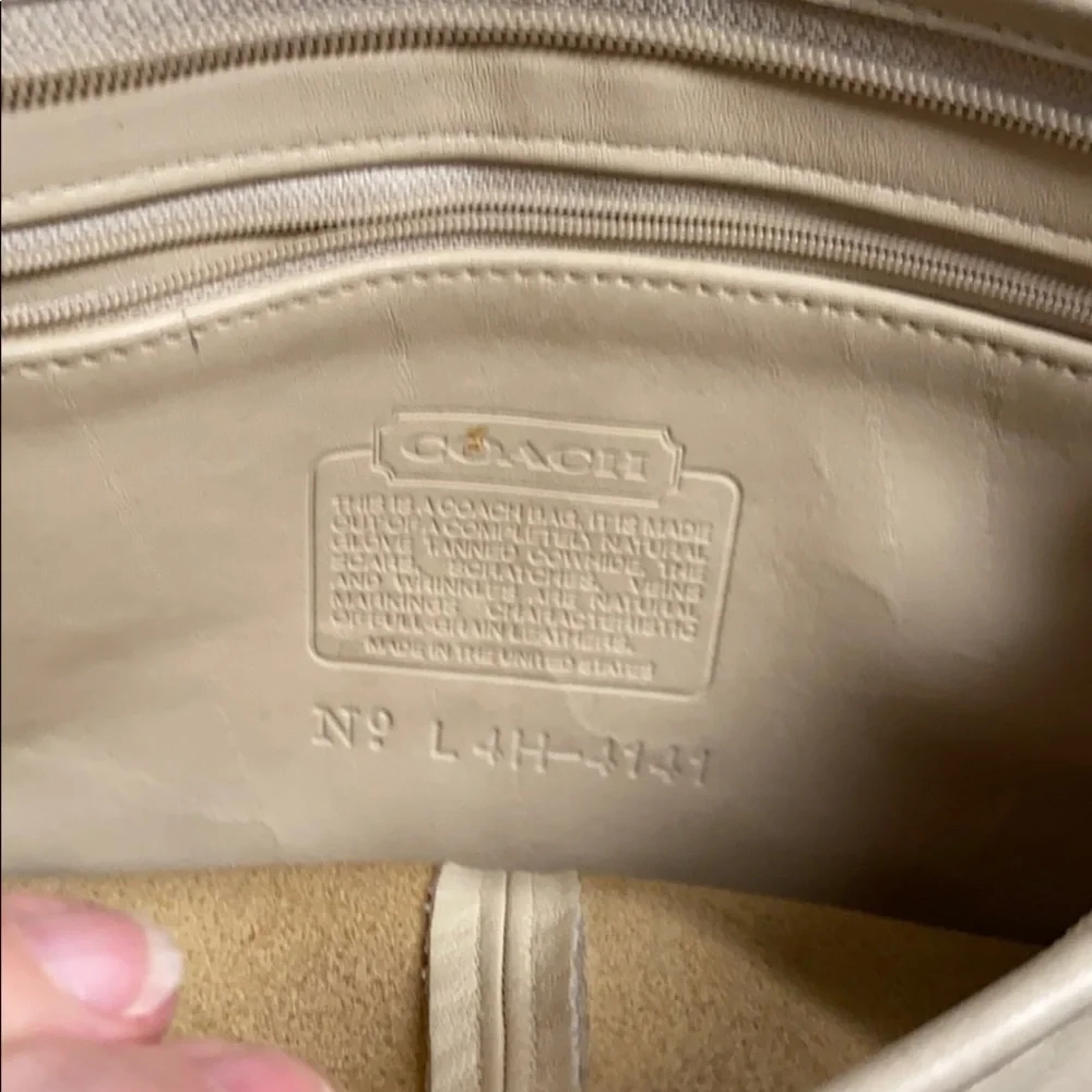 Vintage Coach leather cross body bag, cream - Picture 5 of 15